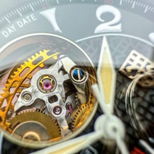 2 Frederique Constant FC610X3H56 Highlife Heart Beat Day Date