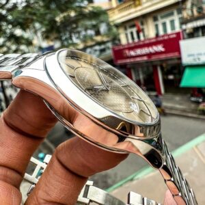 3 Gucci G-Timeless Automatic YA126431