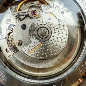 4 Gucci G-Timeless Automatic YA126431