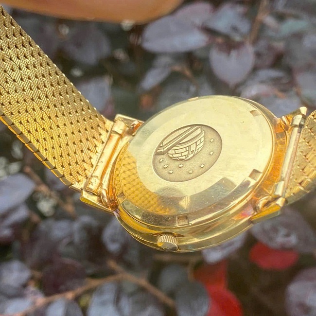 4 Omega Constellation Automatic 35.5mm 4 Omega Constellation Automatic 35.5mm
