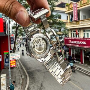 5 Gucci G-Timeless Automatic YA126431