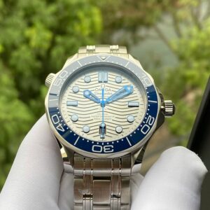 1 Omega Seamaster 300M Professional Diver 210.30.42.20.06.001