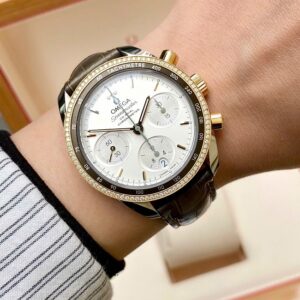 3 Omega Speedmaster Co-Axial Chronograph 324.28.38.50.02.001