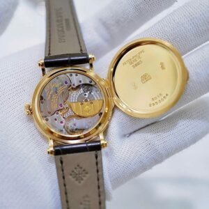 4 Patek Philippe Calatrava Complications Moonphase 5015G