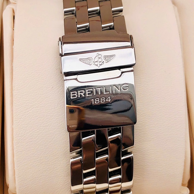 7 Breitling A13050.1 Chronomat Chronograph Black Bezel Diver 7 Breitling A13050.1 Chronomat Chronograph Black Bezel Diver