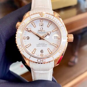 1 Omega Seamaster Planet Ocean 232.63.42.21.04.001 Automatic
