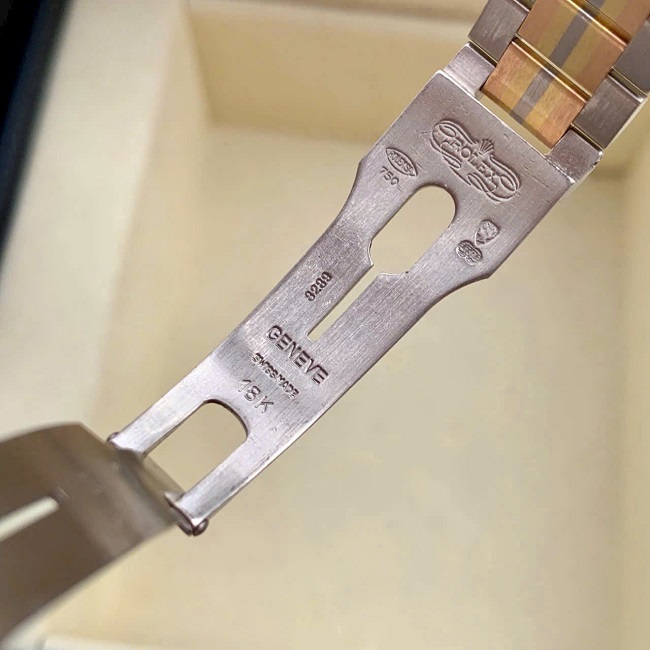 2 Rolex DateJust 68279 Automatic 31mm 2 Rolex DateJust 68279 Automatic 31mm