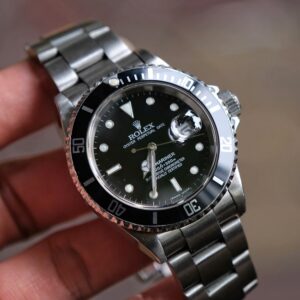 2 Rolex Submarine Date 16610 40mm Automatic