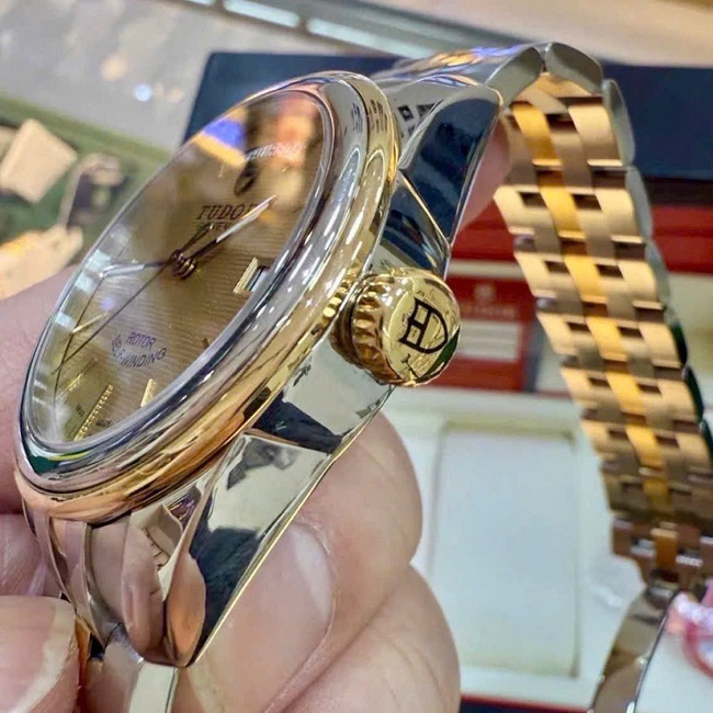 2 Tudor Glamour Day Date M56003-0003 Demi 18k Automatic 2 Tudor Glamour Day Date M56003-0003 Demi 18k Automatic