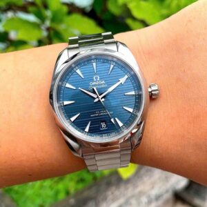 4 Omega Aqua Terrra Blue Master Chronometer 220.10.38.20.03.001