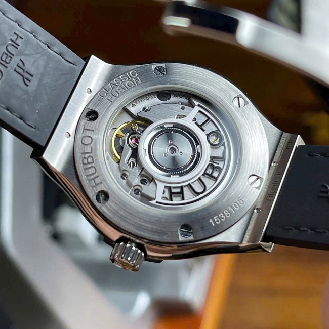 5 Hublot Classic Fusion Blue Titanium Automatic 565.NX.8970.LR 5 Hublot Classic Fusion Blue Titanium Automatic 565.NX.8970.LR