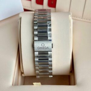 5 Omega Seamaster Aqua Terra Shades 220.10.38.20.09.001