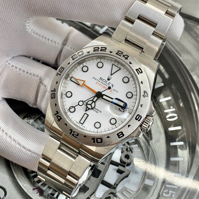 6 Rolex Explorer II 216570 Polar Dial Automatic 42mm 6 Rolex Explorer II 216570 Polar Dial Automatic 42mm