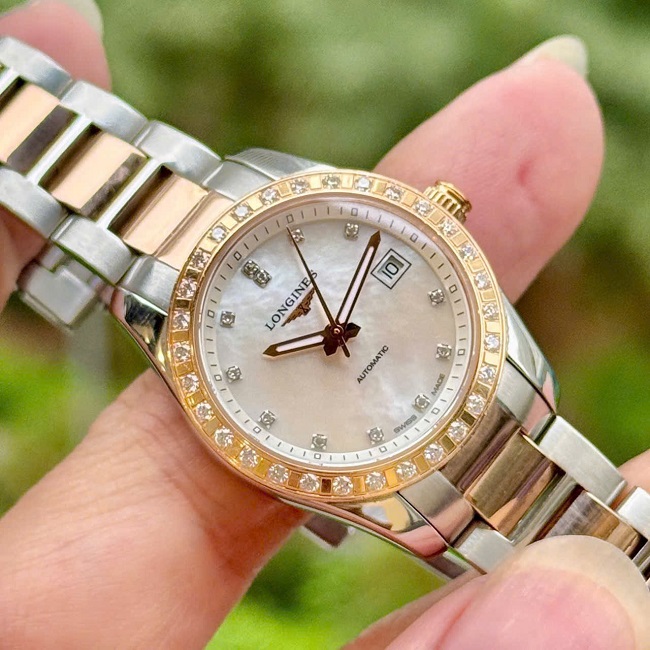 7 Longines Conquest Classic L2.285.5.88.7 MOP Demi 18k Diamond 7 Longines Conquest Classic L2.285.5.88.7 MOP Demi 18k Diamond