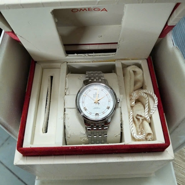 2 Omega DeVille Prestige Diamond Automatic 42410332052001 2 Omega DeVille Prestige Diamond Automatic 42410332052001