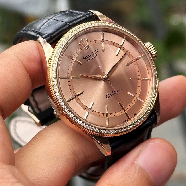 2 Rolex Cellini M50605RBR-0011 Automatic 39mm 2 Rolex Cellini M50605RBR-0011 Automatic 39mm
