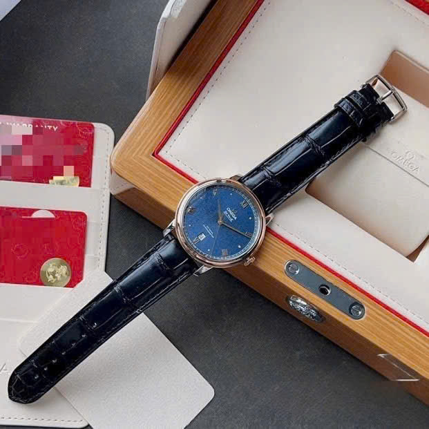3 Omega DeVille Prestige Chronometer 424.23.40.20.03.001 3 Omega DeVille Prestige Chronometer 424.23.40.20.03.001