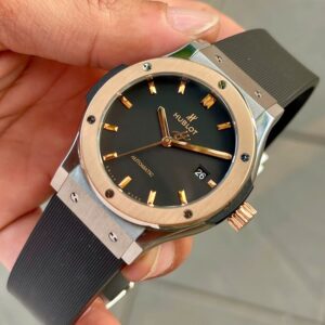 4 Hublot Classic Fusion 542.NO.1181.LR 42mm Demi 18k
