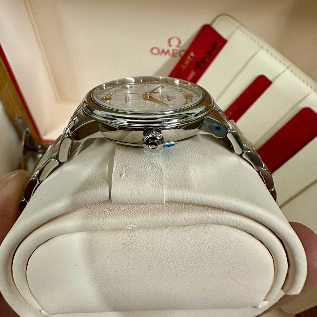 4 Omega DeVille Prestige Diamond Automatic 42410332052001 4 Omega DeVille Prestige Diamond Automatic 42410332052001