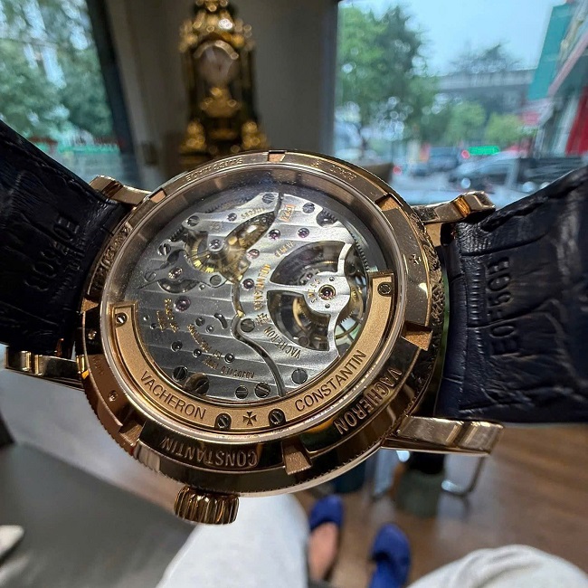 4 Vacheron Constantin Traditionnelle Tourbillon 6040T000R-B960 4 Vacheron Constantin Traditionnelle Tourbillon 6040T000R-B960