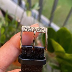 3 Gucci G-Timeless Automatic 126.4 18k Gold Au750