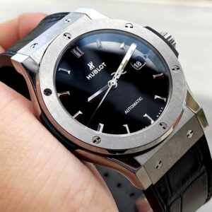 4 Hublot Classic Fusion Black Titanium 42mm 542NX1171LR