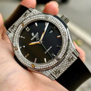 5 Hublot Classic Fusion Black Pave 42mm 542NX1171LR
