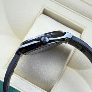 6 Hublot Classic Fusion 516.NX.7070.LR Racing Ceramic