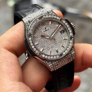 1 Hublot Classic Fusion Titanium Pave 33mm