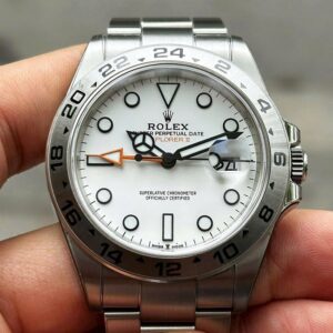 1 Rolex Explorer II GMT 226570 - 0001 mat so trang