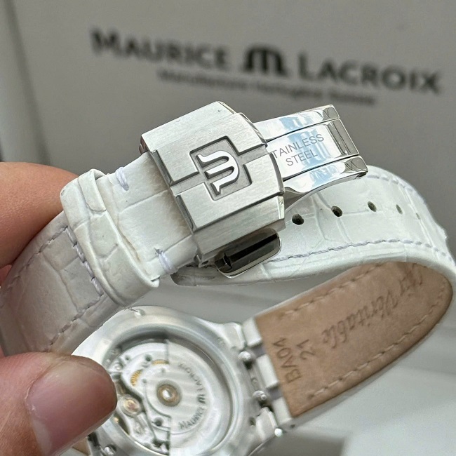 2 Maurice Lacroix Aikon Automatic AI6006-SS001-170-1 Diamond 2 Maurice Lacroix Aikon Automatic AI6006-SS001-170-1 Diamond