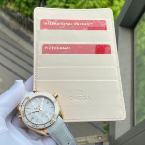 2 Omega Seamaster Planet Ocean CeraGold 232.63.42.21.04.001