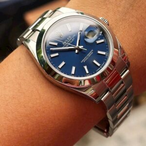2 Rolex DateJust 126300 xanh Oyster