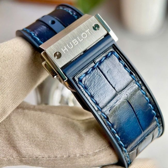 Hublot Big Bang Titanium Chronograph xanh navy niềng kim 341.SX.7170.LR.1204 41mm 4 Hublot Big Bang Titanium Chronograph xanh navy niềng kim 341.SX.7170.LR.1204 41mm 4