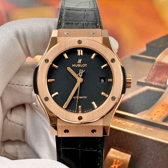 Hublot classsic mặt đen vàng hồng 18k Automatic 542.OX.1181.LR 42mm 10