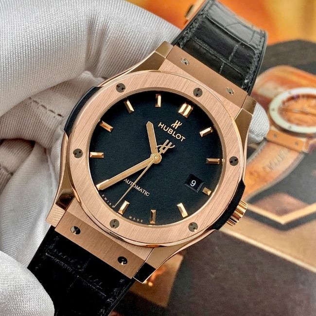Hublot classsic mặt đen vàng hồng 18k Automatic 542.OX.1181.LR 42mm 2 Hublot classsic mặt đen vàng hồng 18k Automatic 542.OX.1181.LR 42mm 2