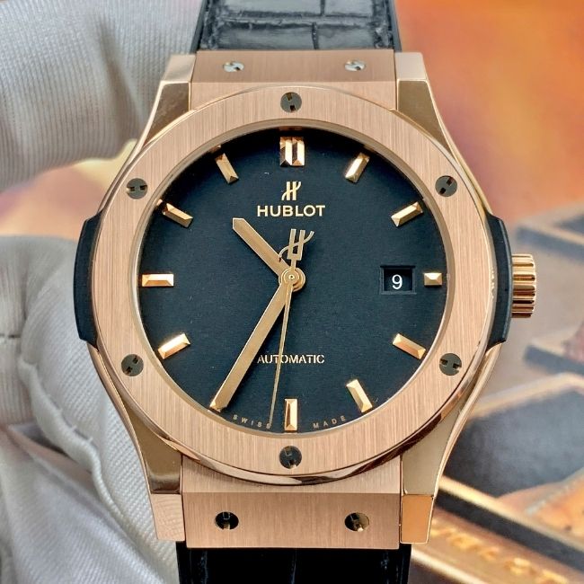 Hublot classsic mặt đen vàng hồng 18k Automatic 542.OX.1181.LR 42mm 7