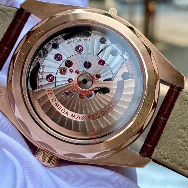 Omega Seamaster AT Master Co-Axial Vàng hồng 18k Au750 220.53.41.21.13.001 mặt đen kẻ ngang 3