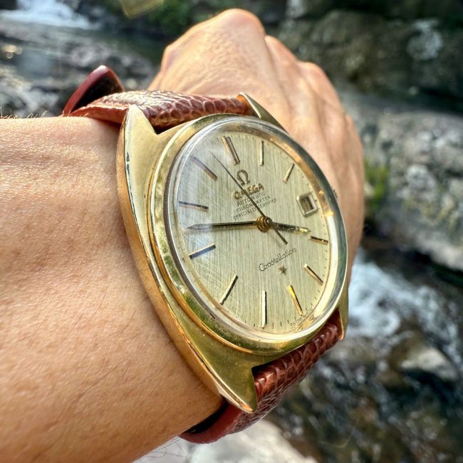 Omega Công tê Bezel Vàng khối 168017 đáy đài thiên văn vàng đúc 2 Omega Công tê Bezel Vàng khối 168017 đáy đài thiên văn vàng đúc 2