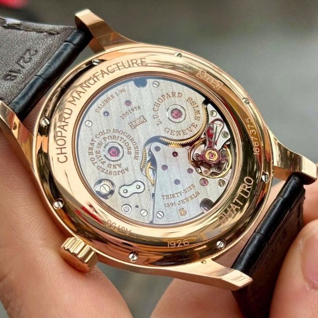 Chopard L.U.C Quattro Cót tay - Vàng đúc 18k - máy trữ cót 9 ngày 4