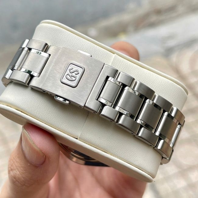 Grand Seiko Heritage Collection SBGJ213 Titanium 3
