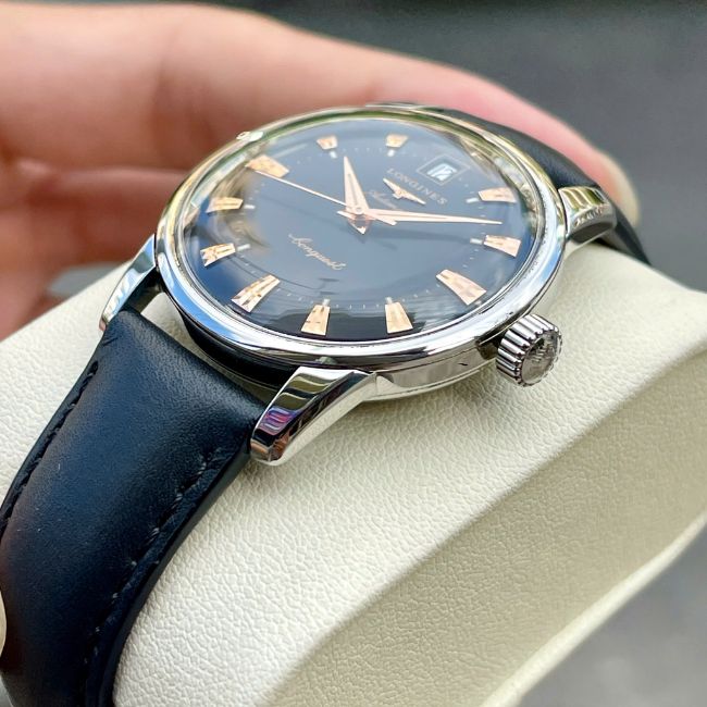 Longines Heritage Conquest Auto lịch thượng L1.611.4.52.2 mề đay logo sóng biển 18k 3