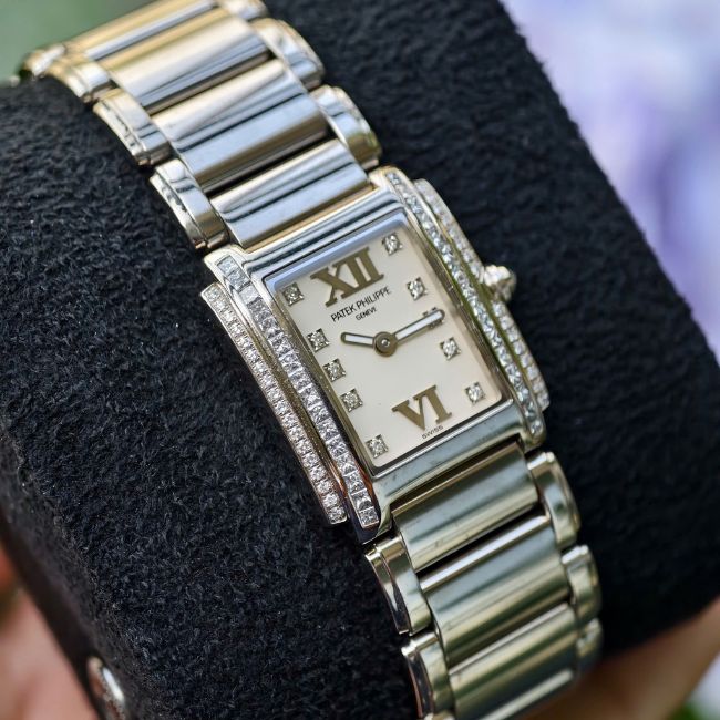 Patek Philippe Twenty-4 Vàng trắng đúc 18k 4908_200G-011 Diamond 22 x 26.3mm 2