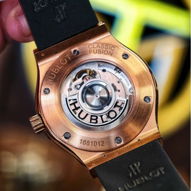 Hublot Classic Vàng đúc 18k Automatic 42mm - mặt đen - dây cao su 5 (2)