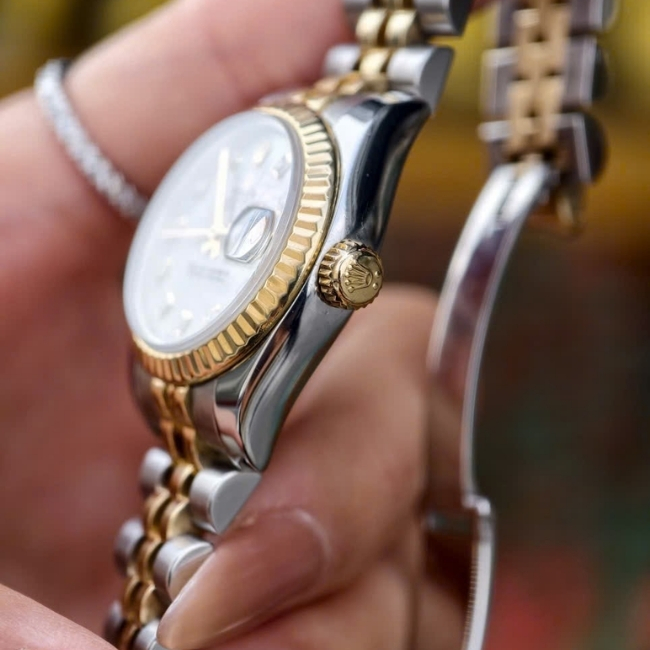 Rolex DateJust nữ mặt xà cừ - cọc số kim cương - Demi 18k - Jubilee 9