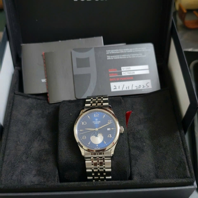 Tudor 1926 Luna 39mm M91560-0002 Blue Dial Moon Phase 4