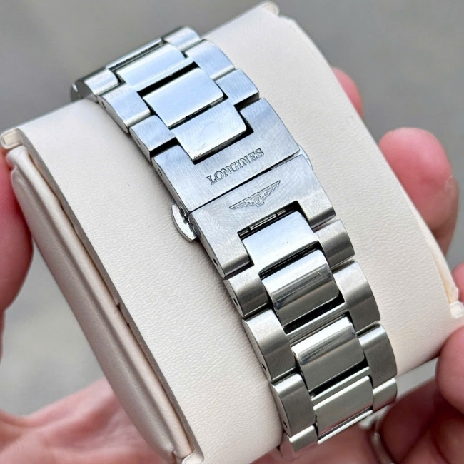 LONGINES CONQUEST Chronograph Automatic L2.743.4.76.6 41mm 3