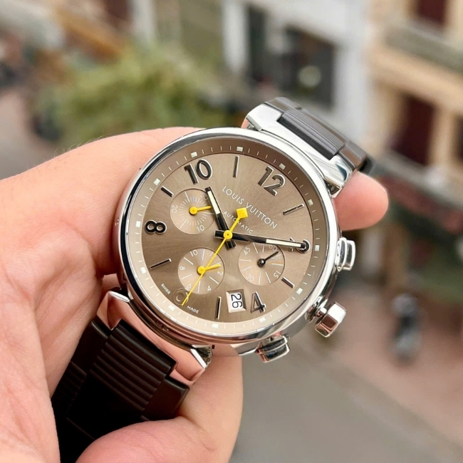 Louis Vuitton Tambour Chronograph Automatic Watch Q1122 40mm 2