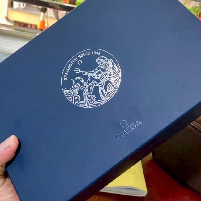 Omega Seamaster Diver 300M 42mm - mặt số xanh - dây kim loại 3