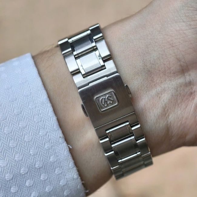 Grand Seiko Spring SBGA105 Limited 500 - mặt xanh blue - mề đay sư tử vàng 18k 2